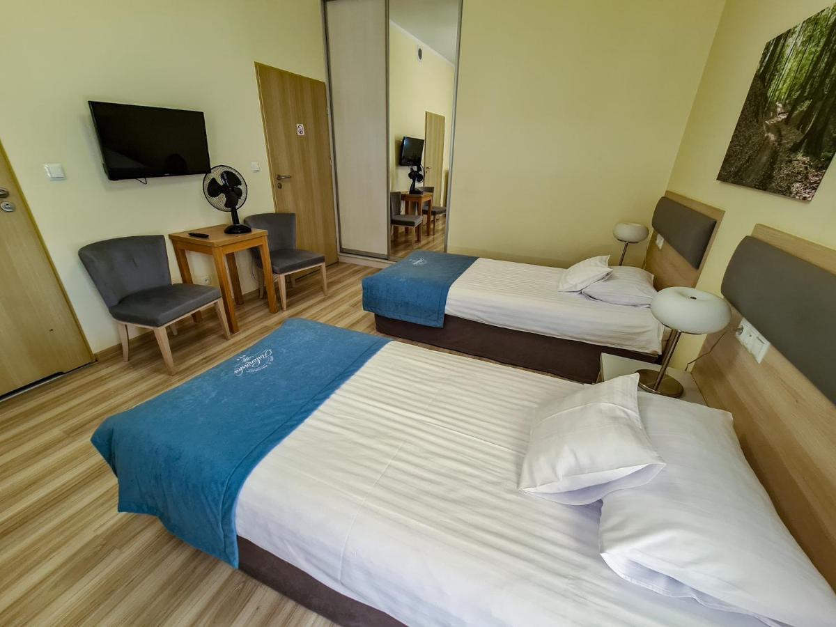 Antoninska Hotel & Apartamenty Leszno  Exterior foto