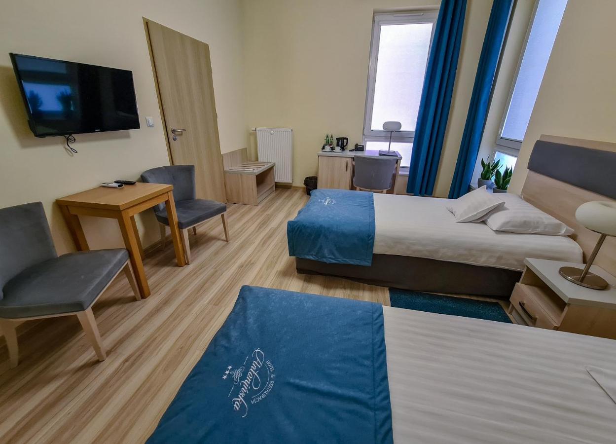Antoninska Hotel & Apartamenty Leszno  Exterior foto