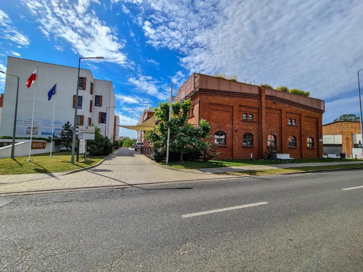 Antoninska Hotel & Apartamenty Leszno  Exterior foto
