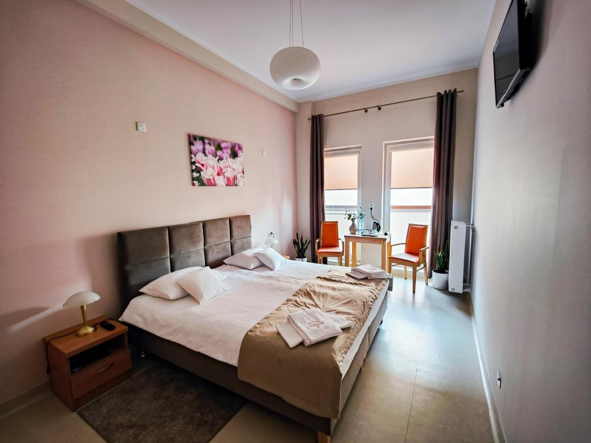 Antoninska Hotel & Apartamenty Leszno  Exterior foto